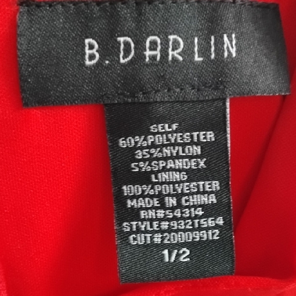 B Darlin Split Strap Vibrant Red Mini Dress W/Deep V Size 1/2 🌹 - Picture 2 of 5